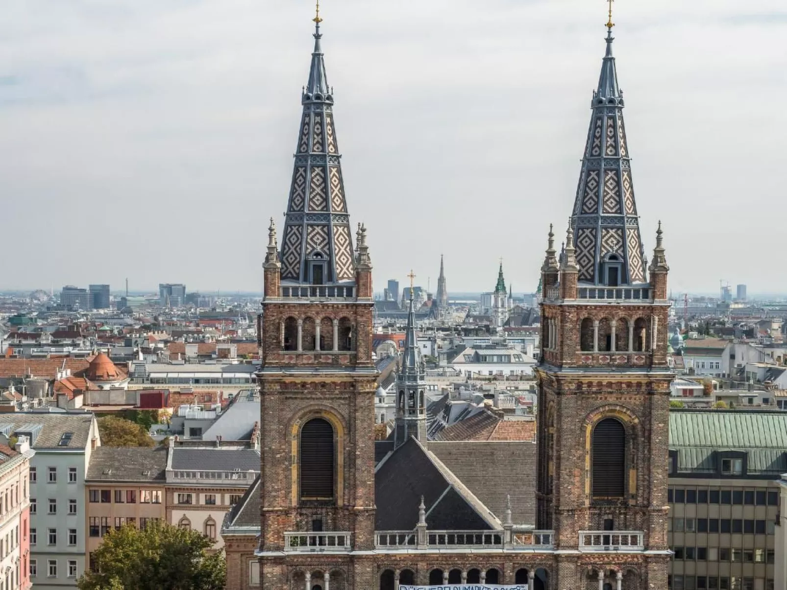 Skyflats City View-Inside