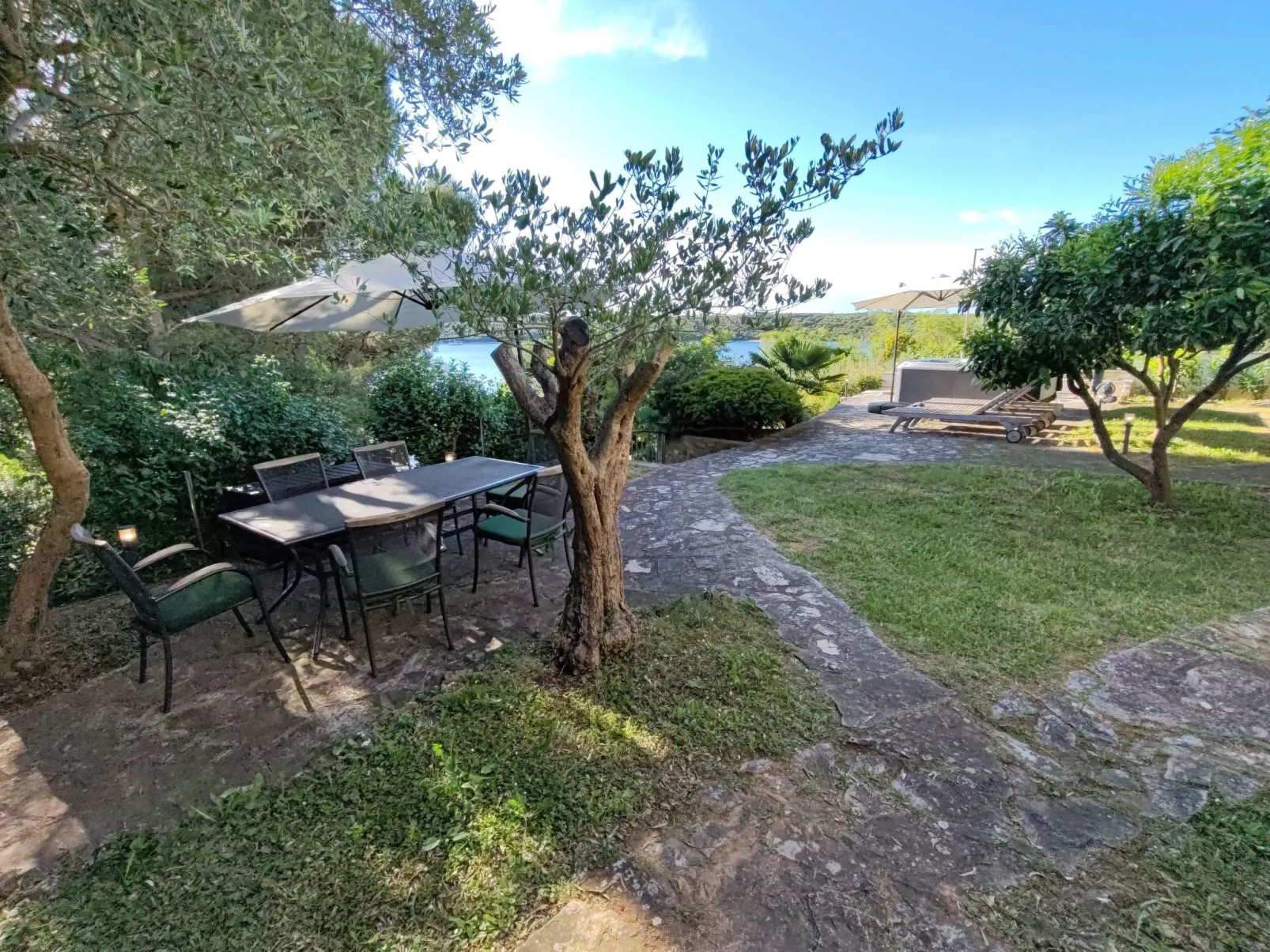 Haus Rina Banjole mit Whirlpool und Garten-Drinnen