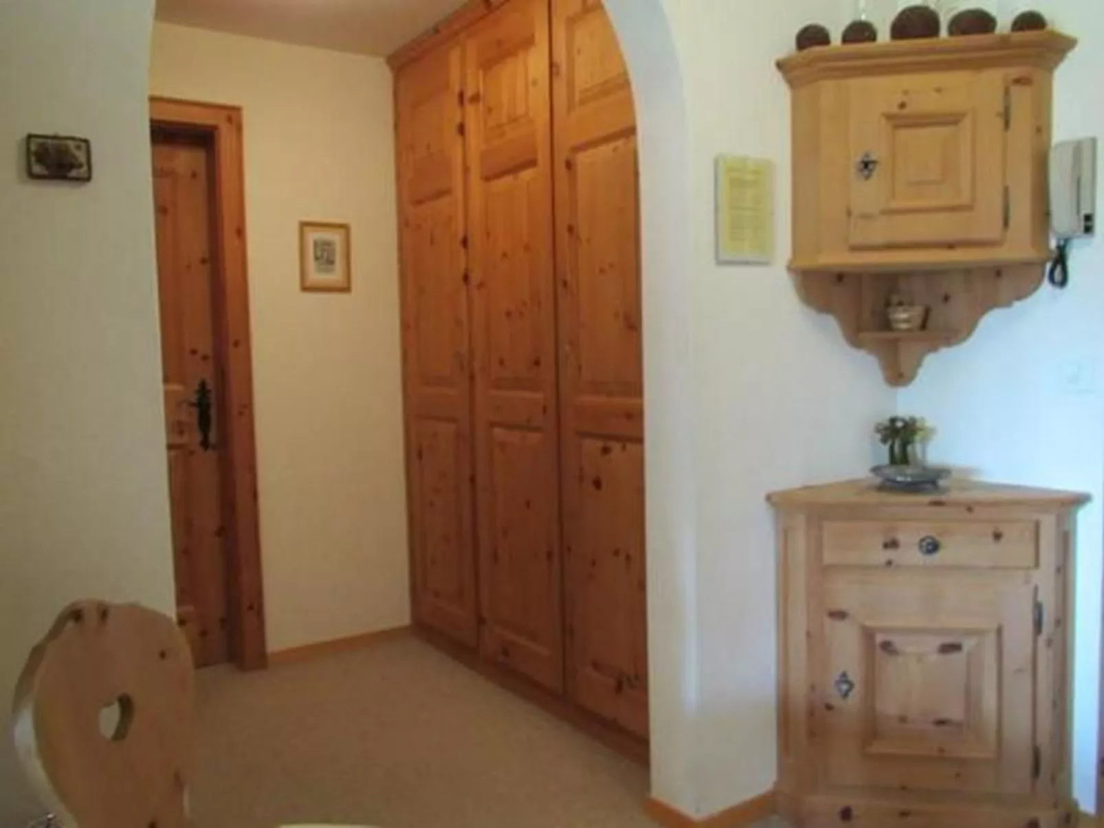 Chesa Polaschin C8-Inside