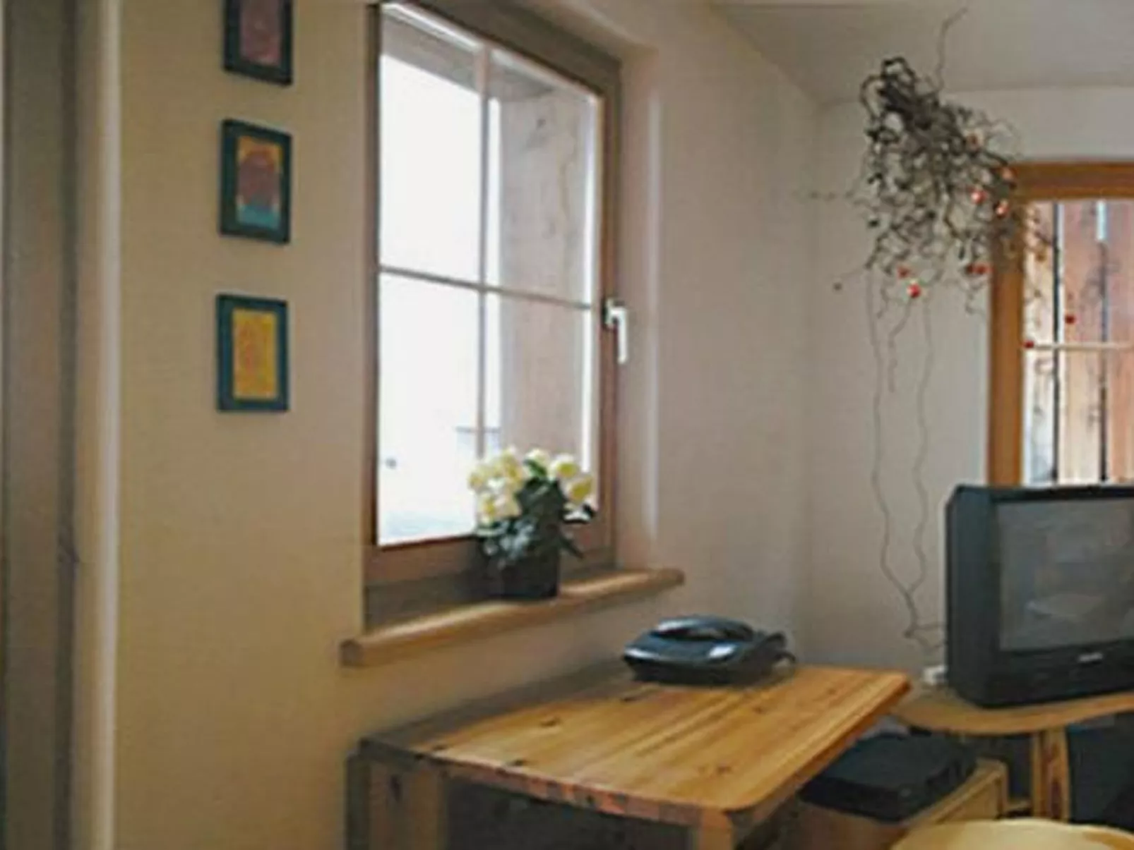 Curtin Sot 15a-Drinnen