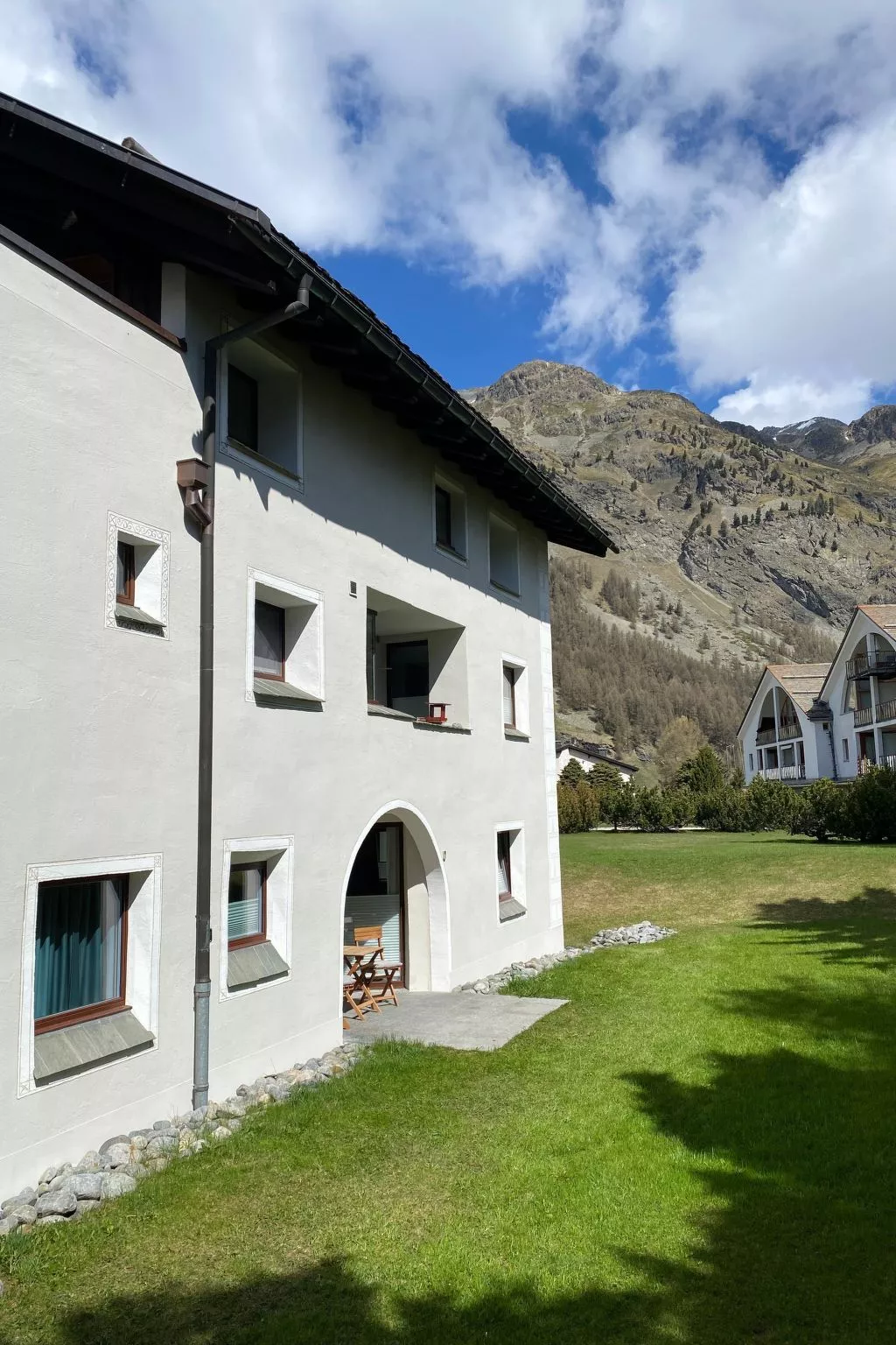 Chesa Muntanella-Drinnen