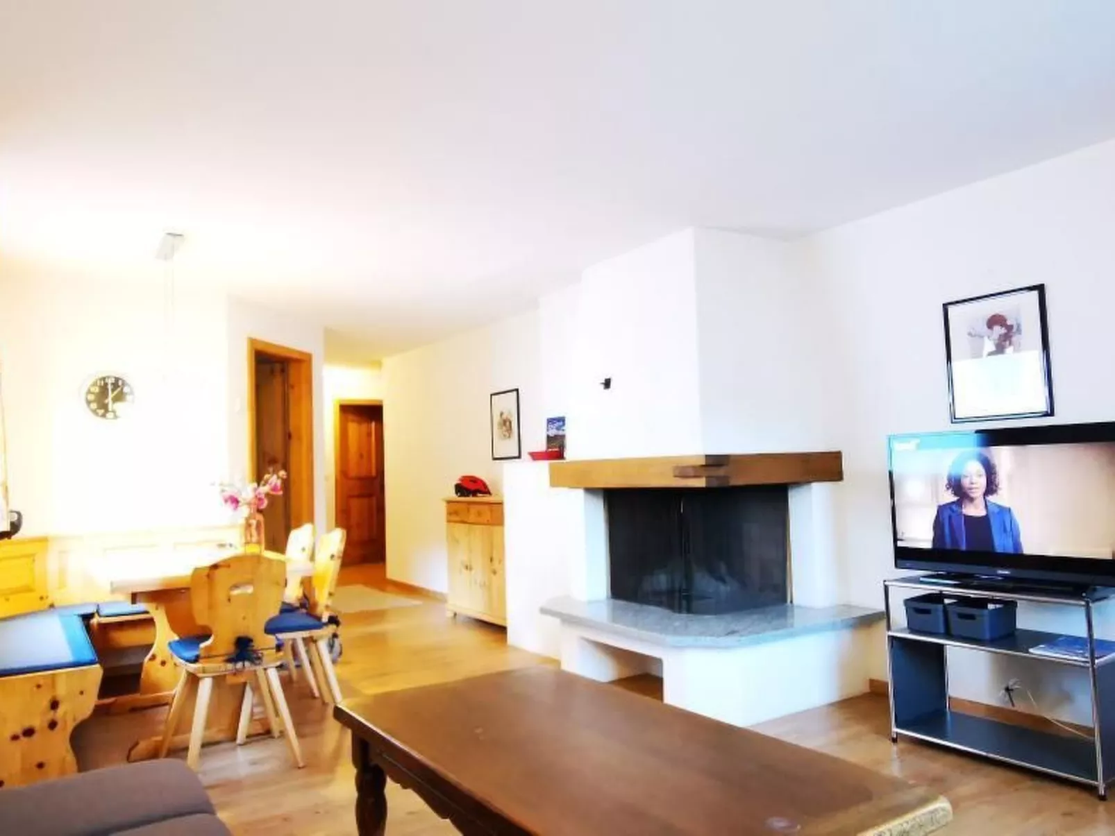 Via charels sur 8-Drinnen