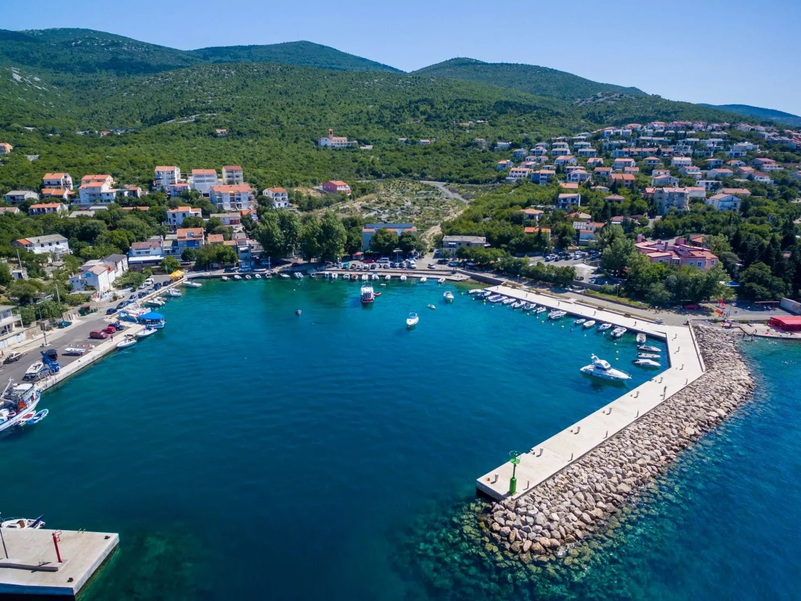 Für 6 Personen in Klenovica-Dedans