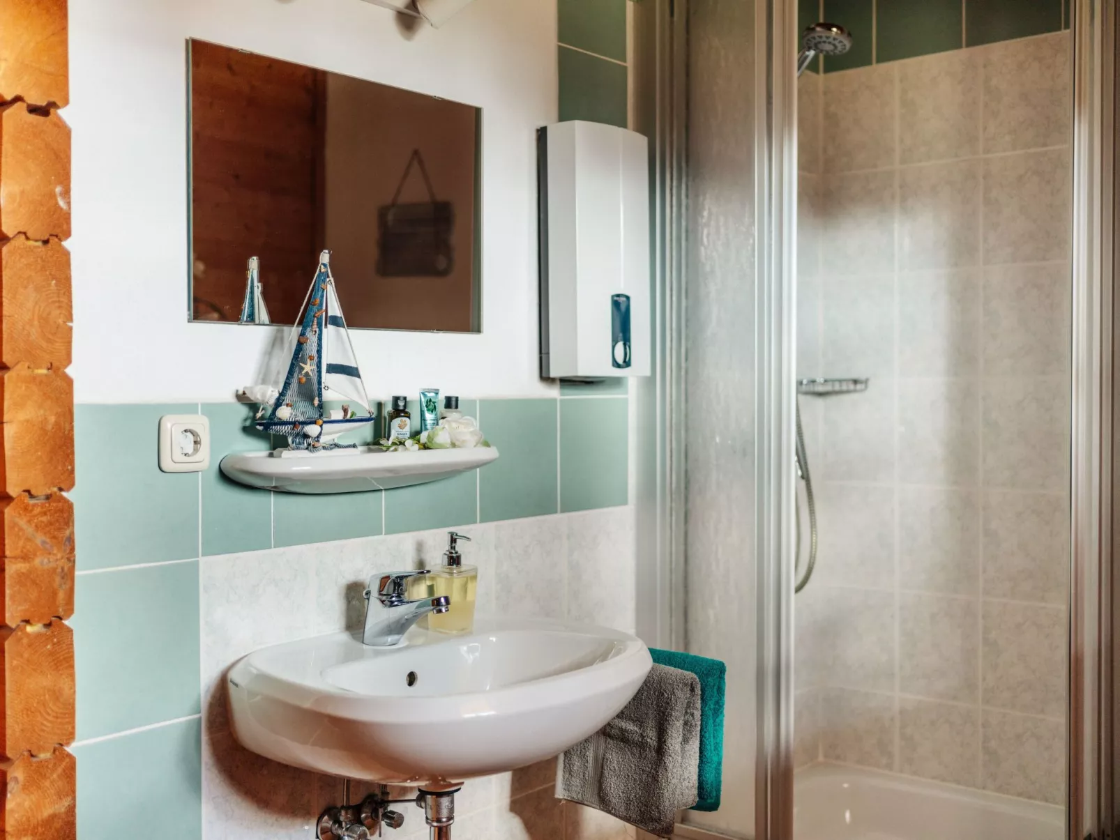 Wunderschönes Blockhaus mit Terrasse - Inside