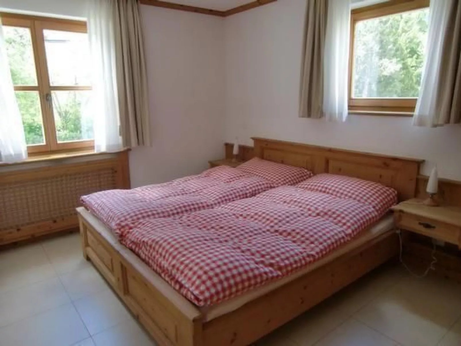 Vietta Saluver 2-Drinnen