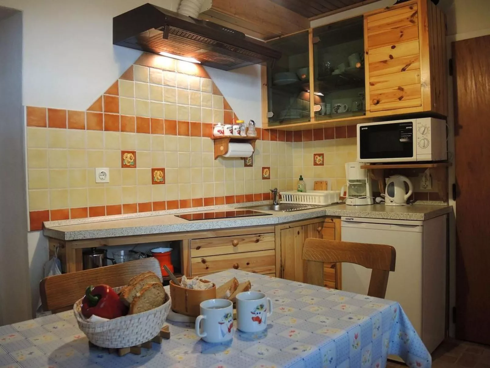 Wohnung im Erdgeschoss - sechs Personen und eine Terrasse-Dedans