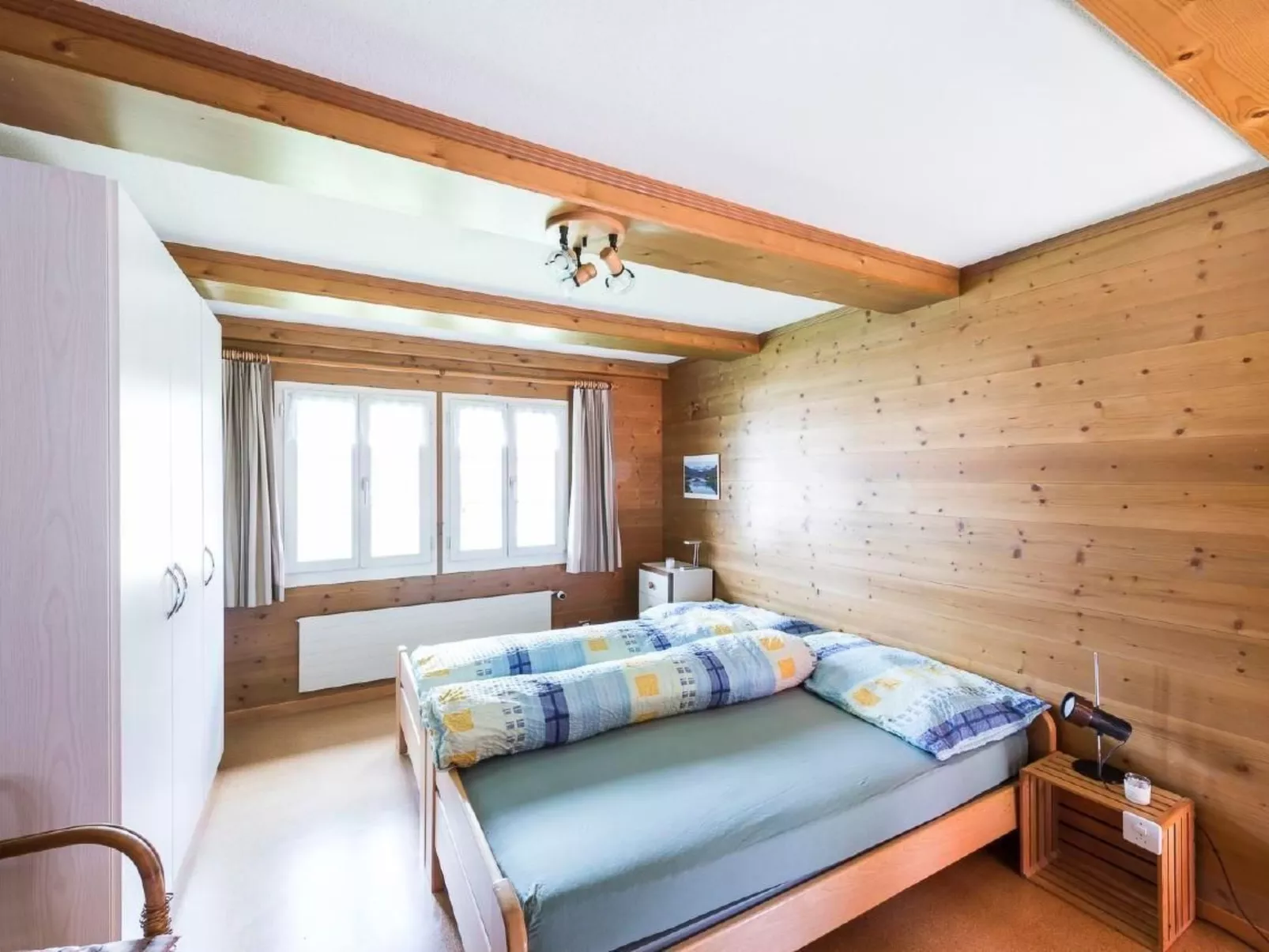 Sonnige Dachwohnung im schönen Lungern-Inside