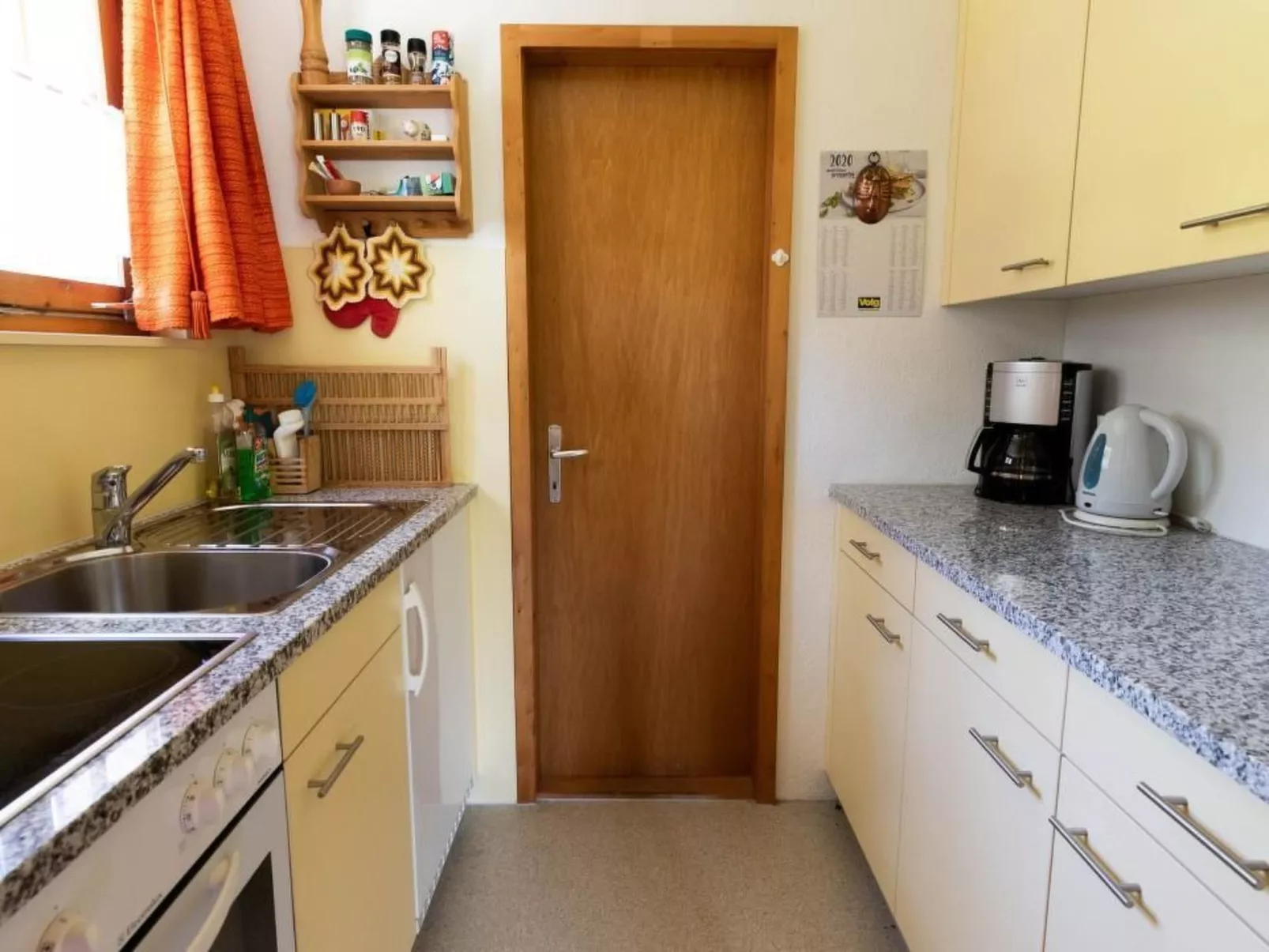 Chalet Tannehüsli-Drinnen