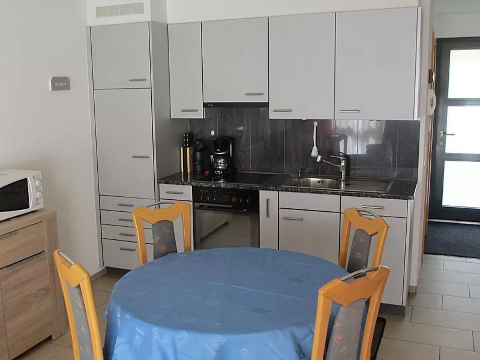 Leuthold Appartement-Inside