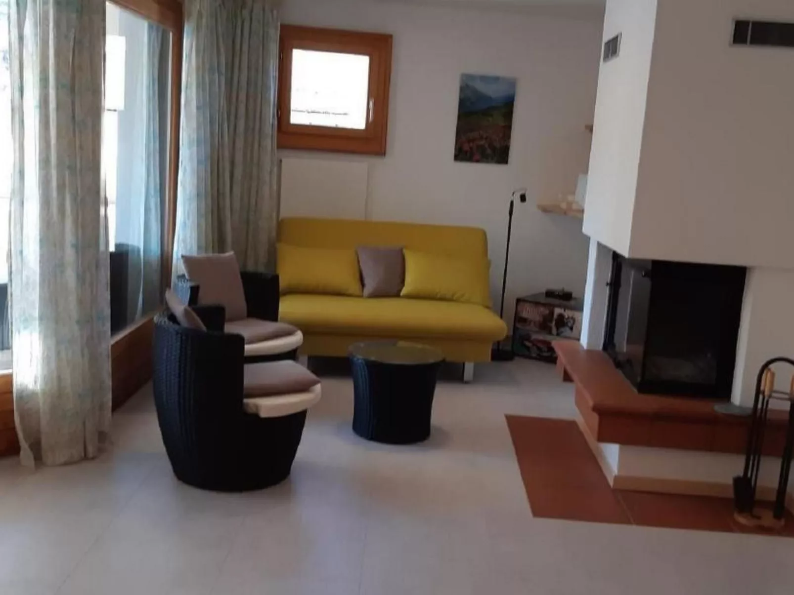 Chesa Polaschin  E-Drinnen