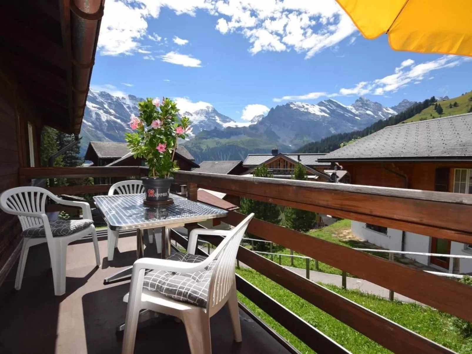 Apartment West-Inside