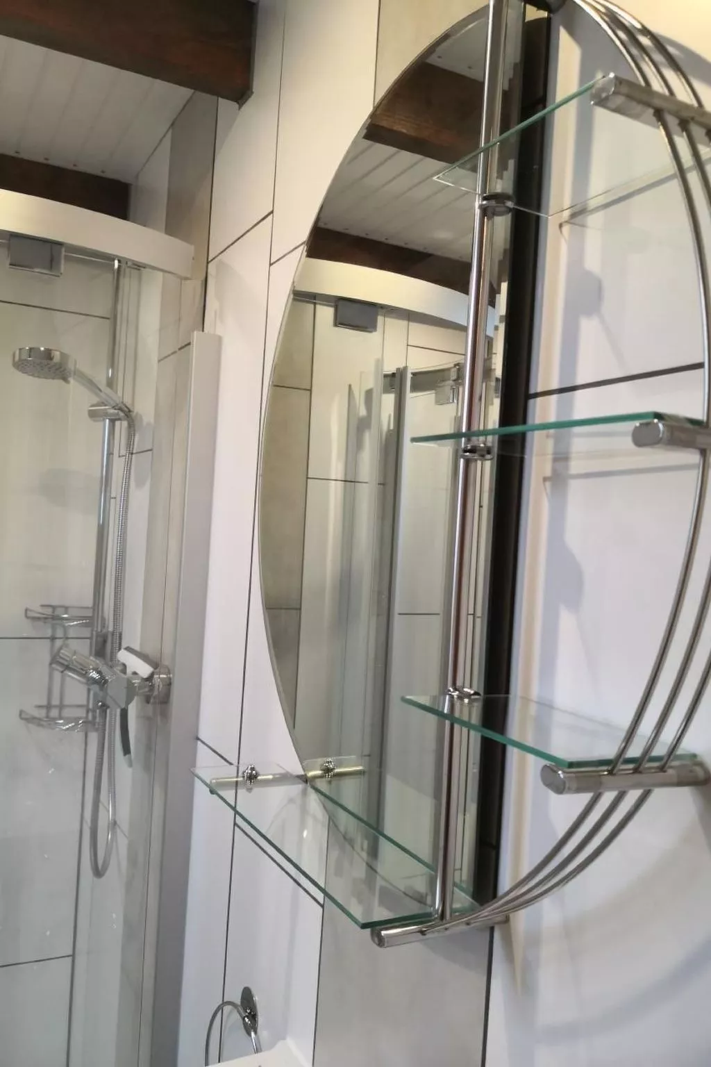 Haus am Wasser in Emden-Drinnen