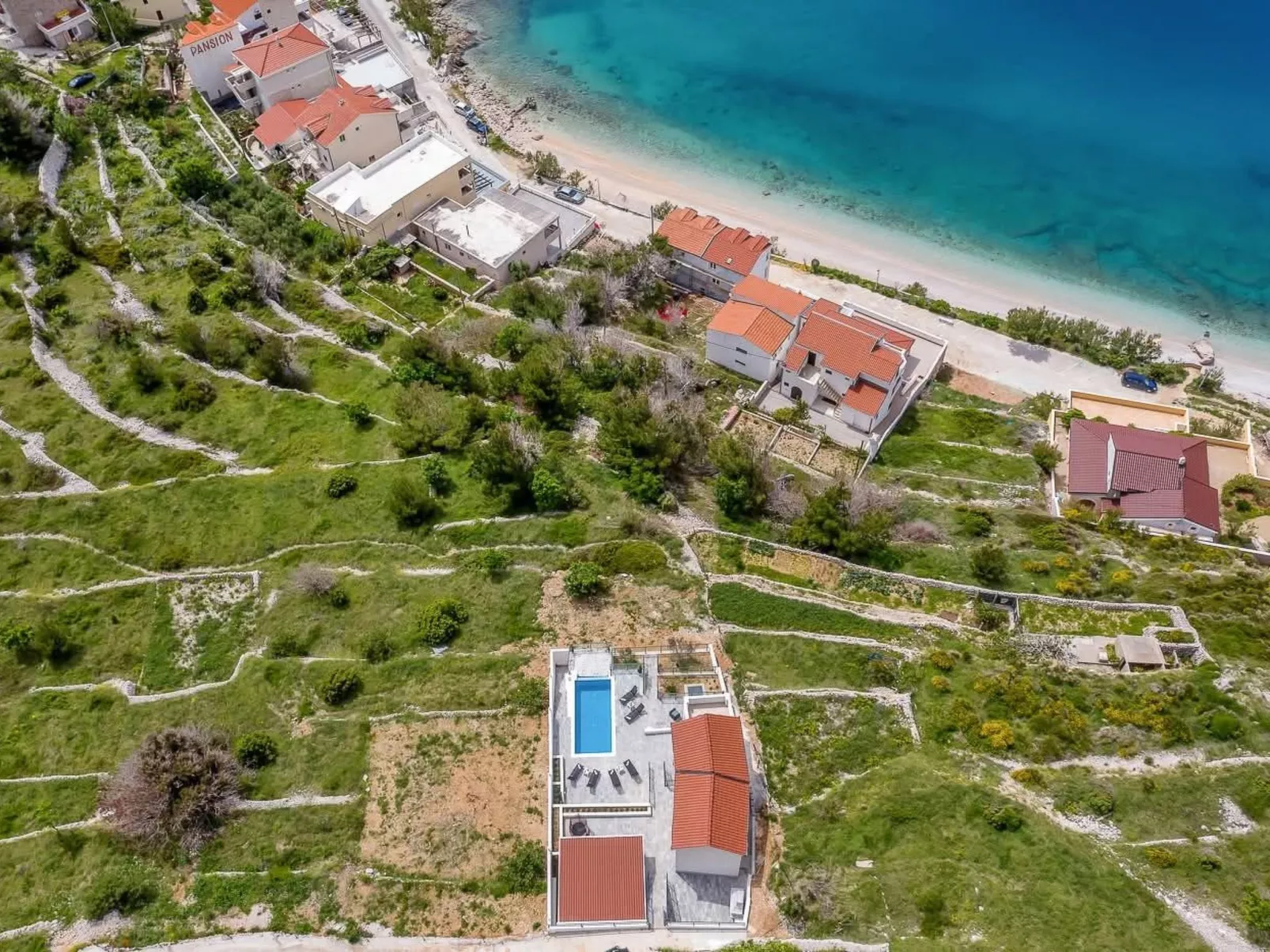 „Villa No Stress“ mit Infinity-Pool-Image-tags.info