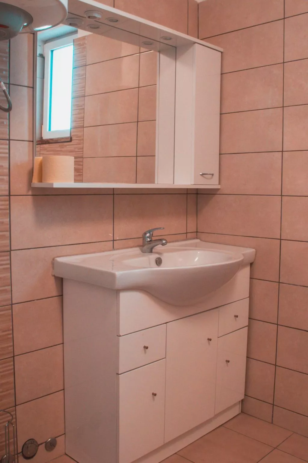 Deh 7, Dorf Štinjan-Drinnen