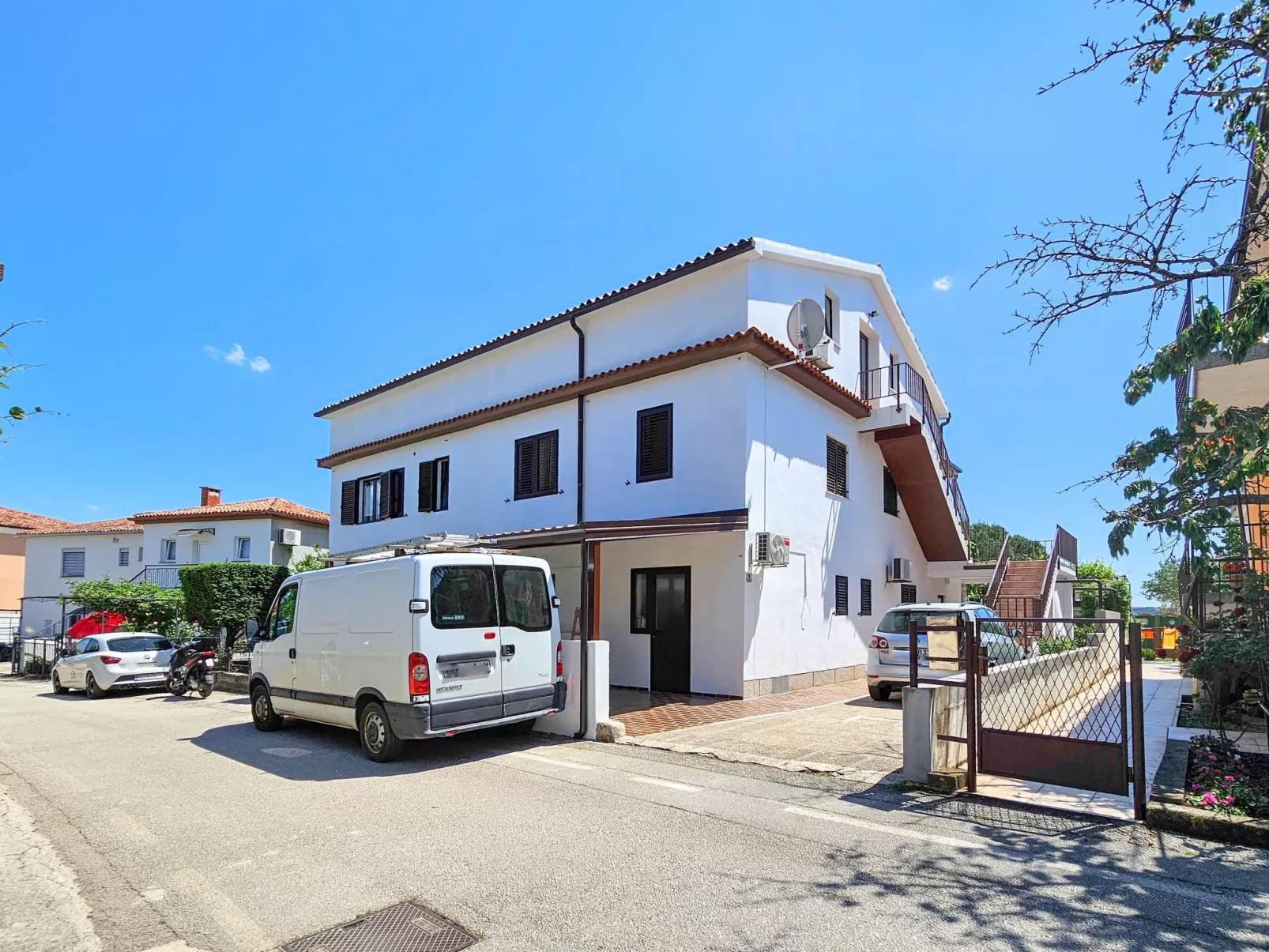 Für 3 Personen ca. 30 m&sup2; in Novigrad, Adriaküste Kroatien (Westküste von I-Dedans
