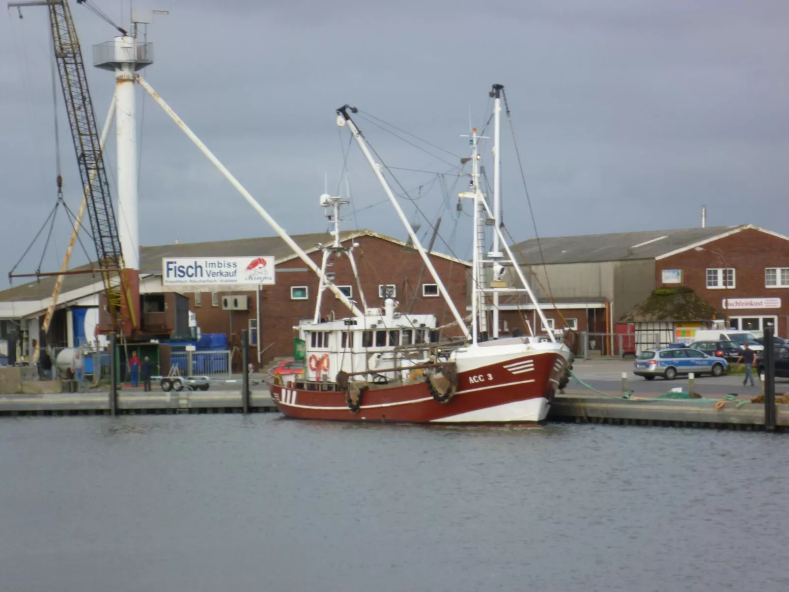 Mit Garten und Terrasse-Inside