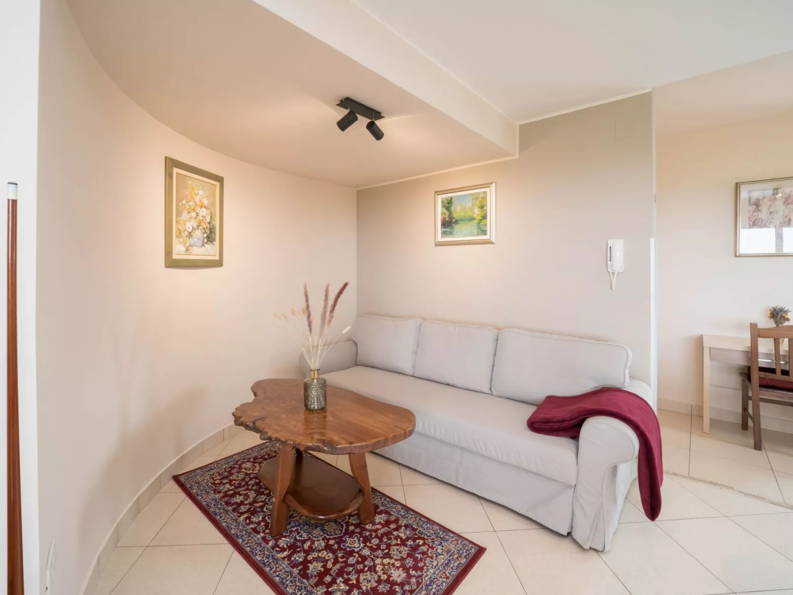 GioEin privater Bereich für 16 Personen, Pool und Sport-Image-tags.info