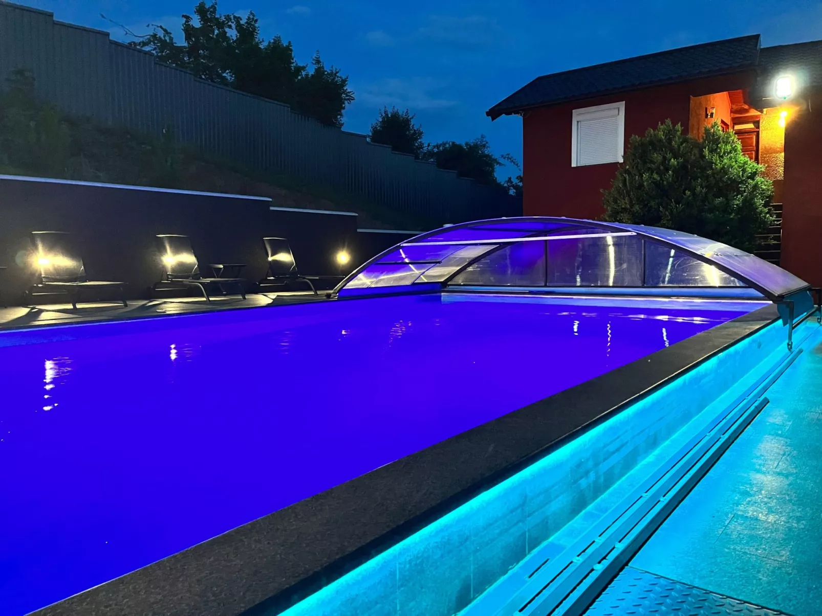 "Villa Diamond Hill"-Inside