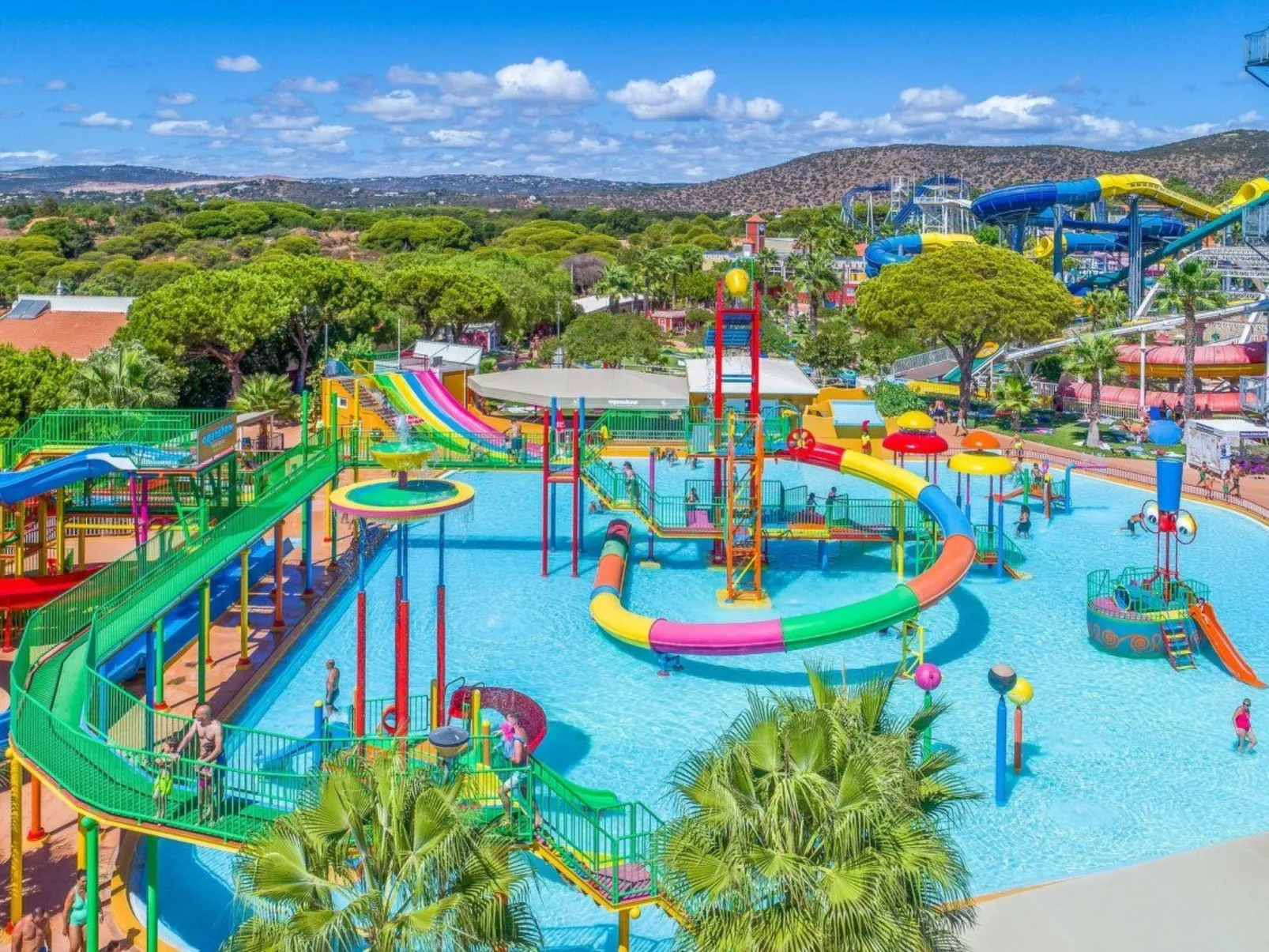 Unknown Accommodation-Dedans