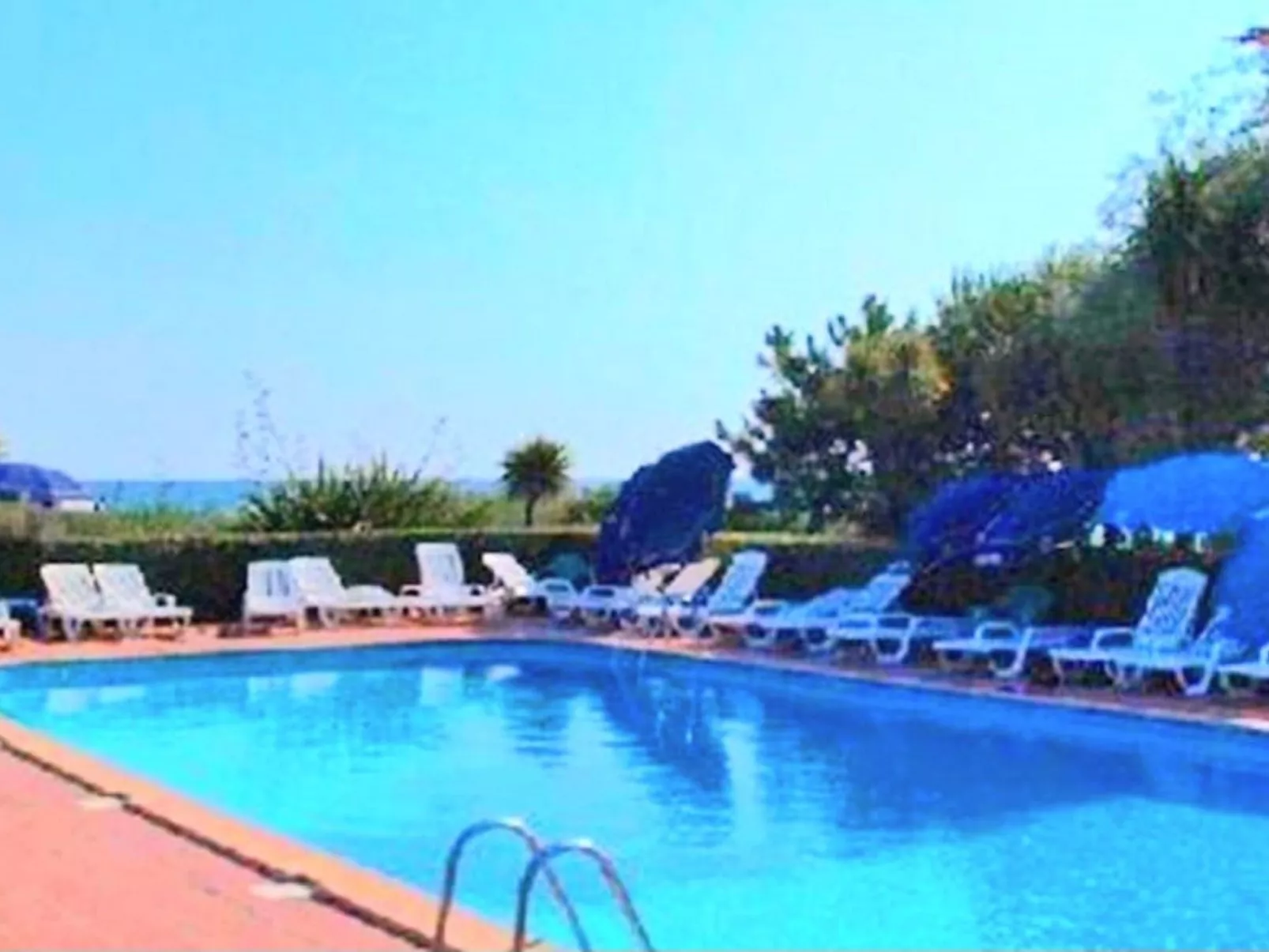 Blaue Flucht Korsika-Drinnen