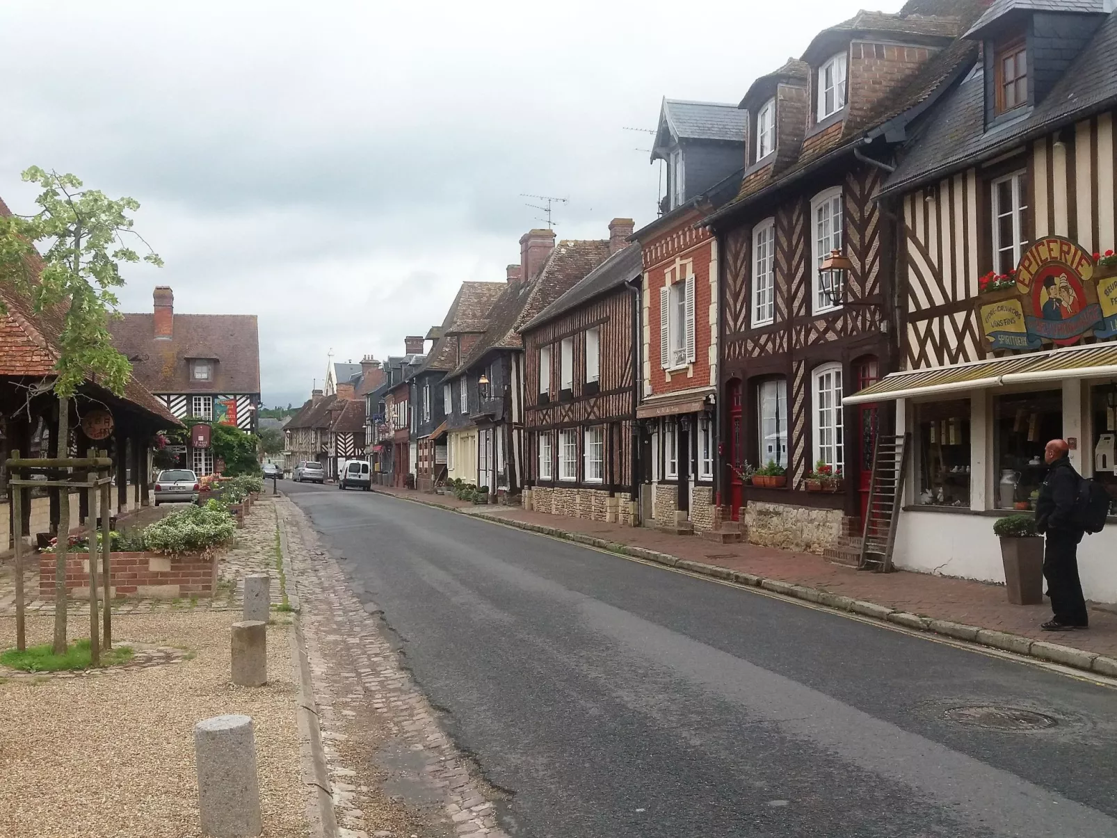 Wohnung "Le Caducée" mit Terrasse-Draußen