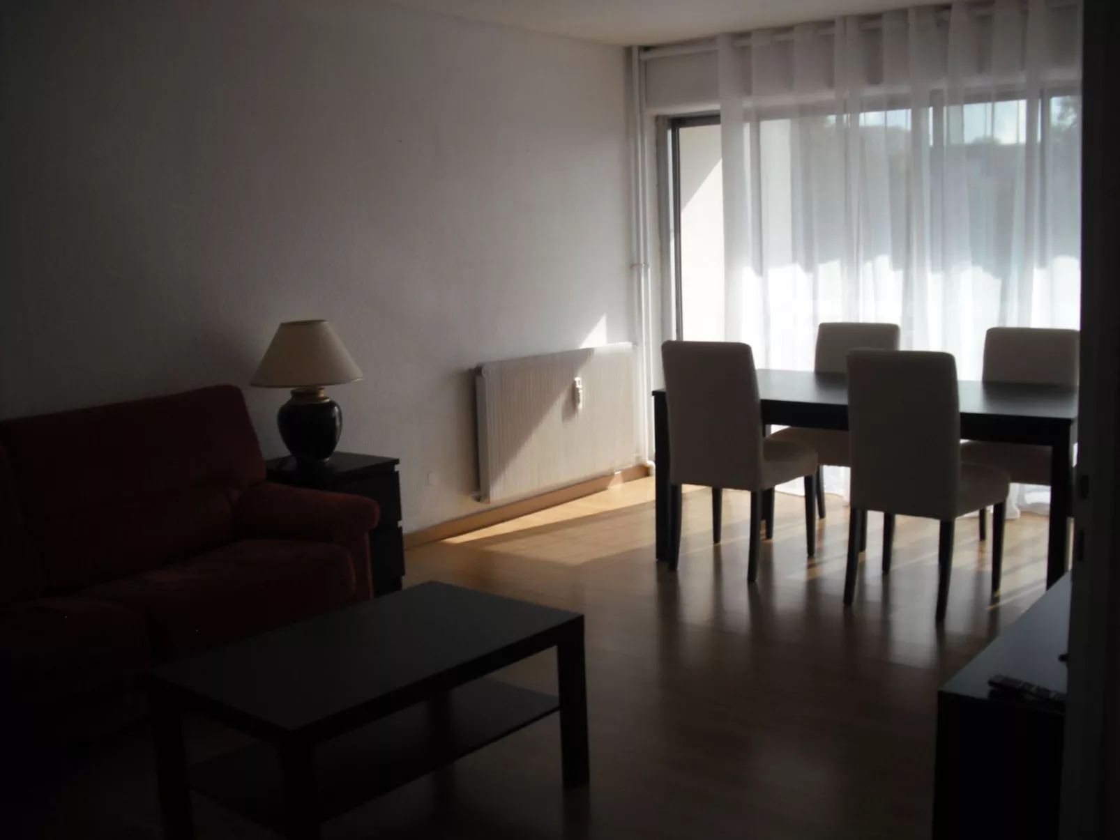 Aufenthalt für einige Nächte in Dijon-Drinnen