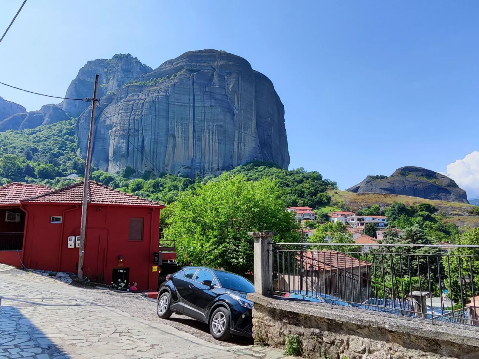 Theofanias Marmorhaus Meteora-Draußen