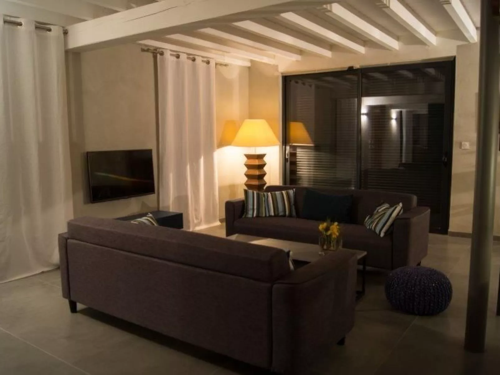 Luxuriöses Landhaus mit Pool-Inside