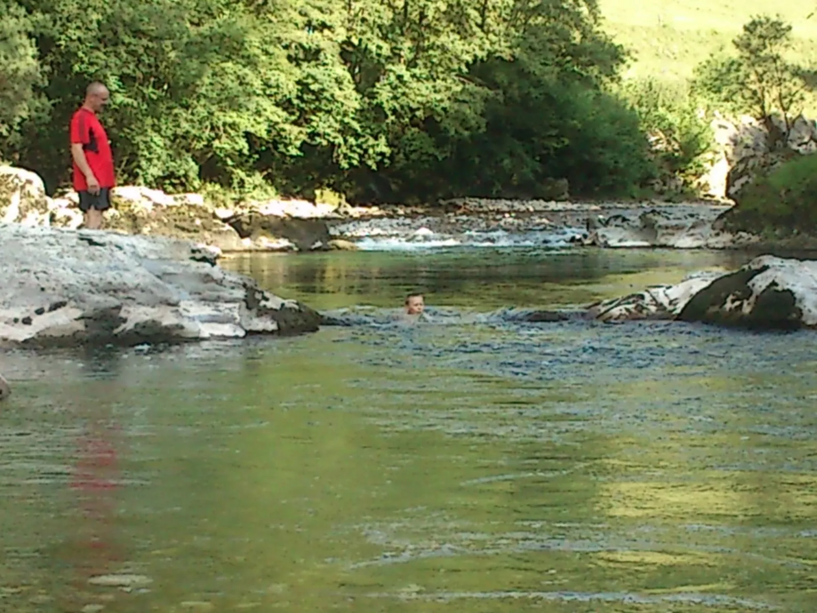 "Au Crêt du Bois" (Auf dem Wald)-Draußen