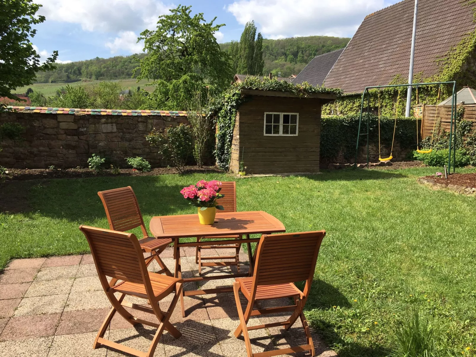 Unabhaengiges Ferienhaus in Soultzmatt mit Sonnigem Garten-Draußen