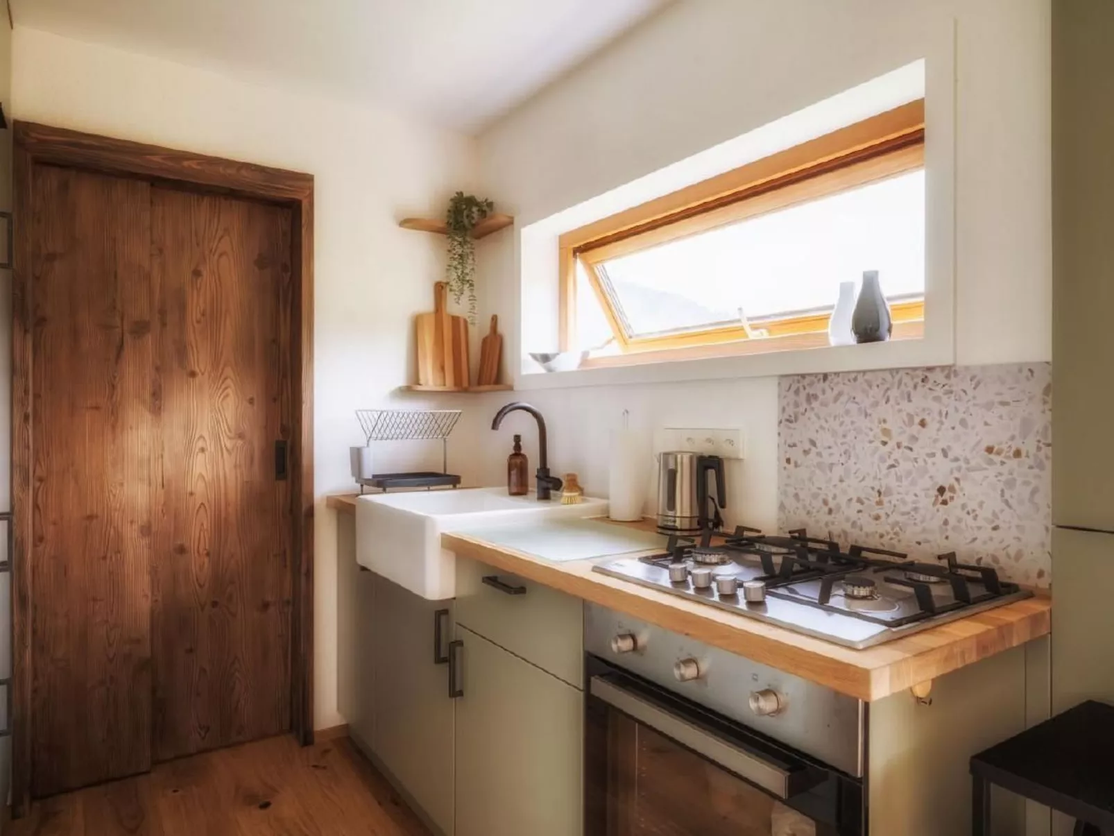 Walter Tiny House-Inside