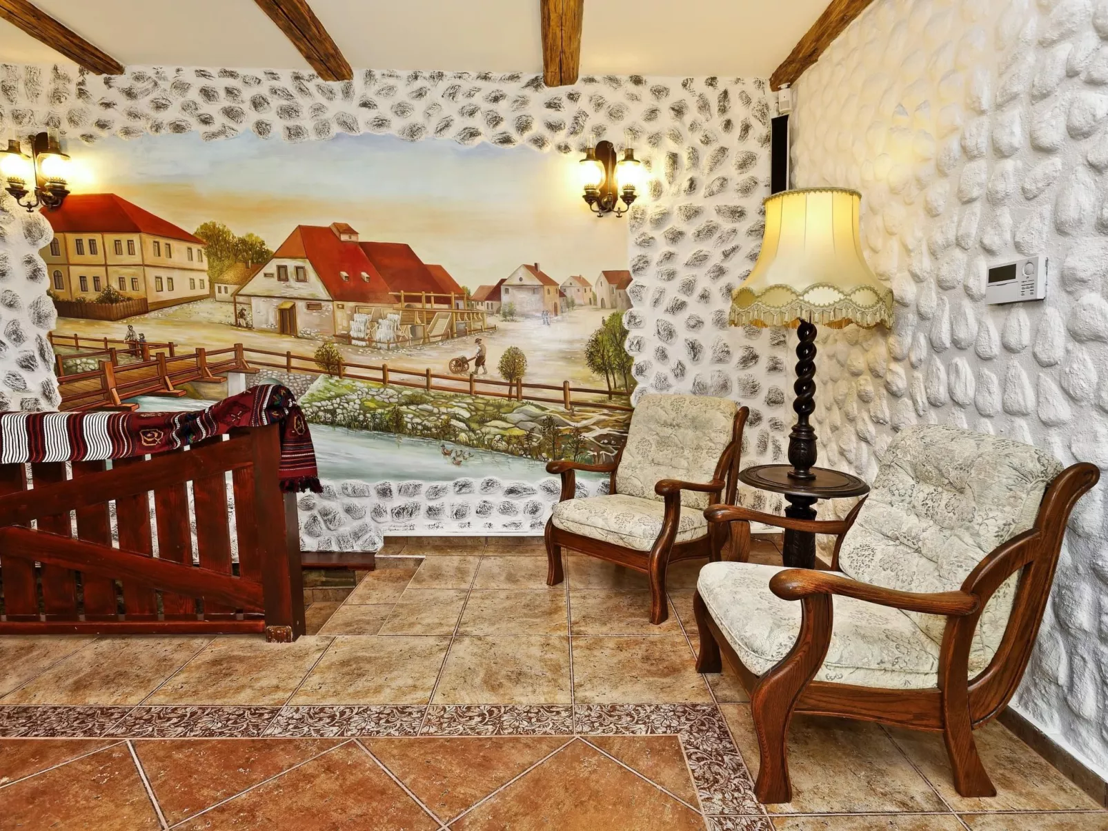 Kürzlich in eine Ferienvilla konvertiertes (2010), umfriedetes Haus aus der Sac-Inside