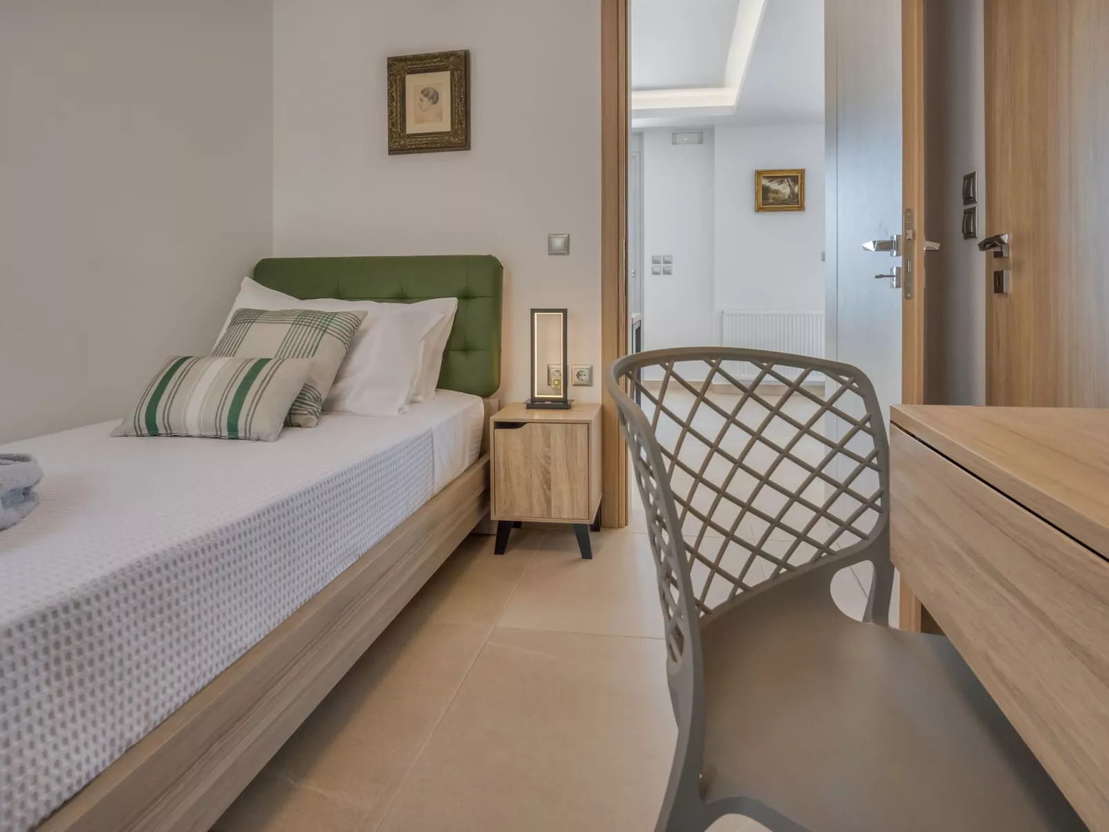 Villa mit Grillplatz und privatem beheiztem Pool-Dedans