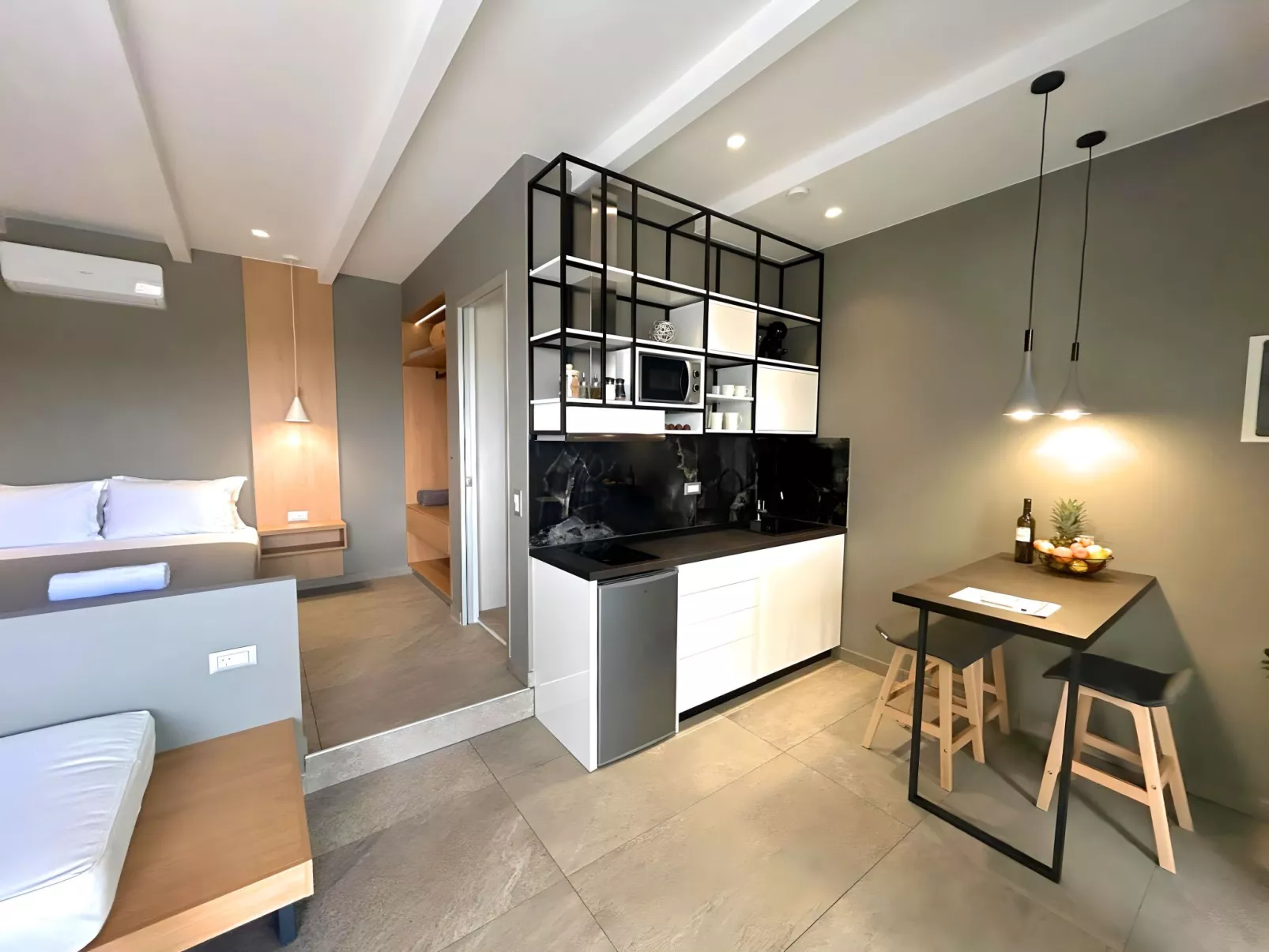 Canes Maxima Suite Privater Pool-Dedans