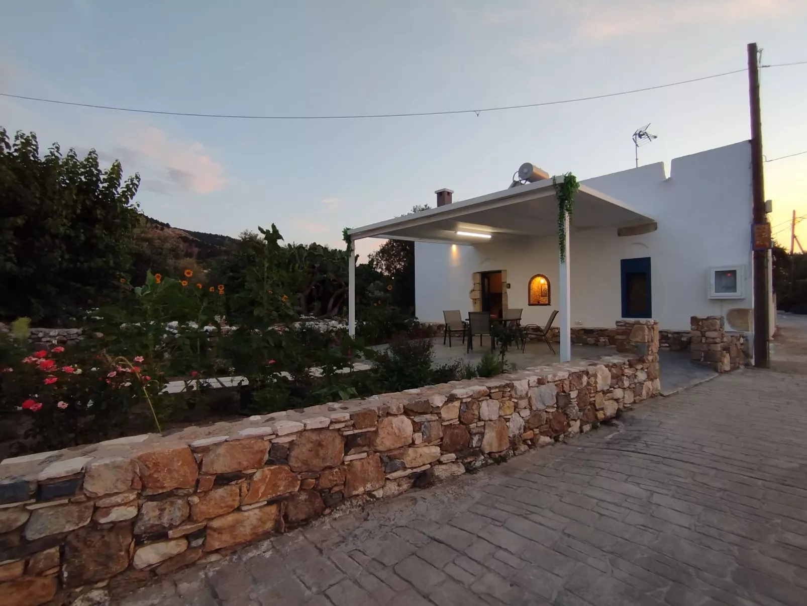 "Großvaters Haus", ein 150 Jahre altes Steinhaus-Dedans