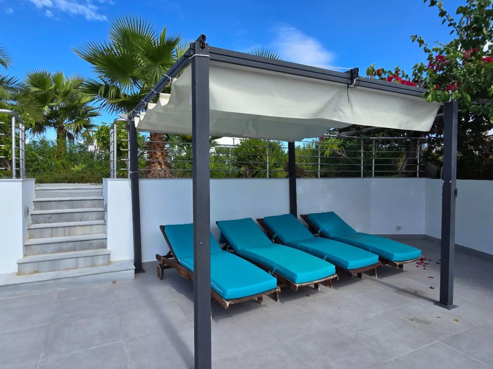 Villa Posseidon-Inside