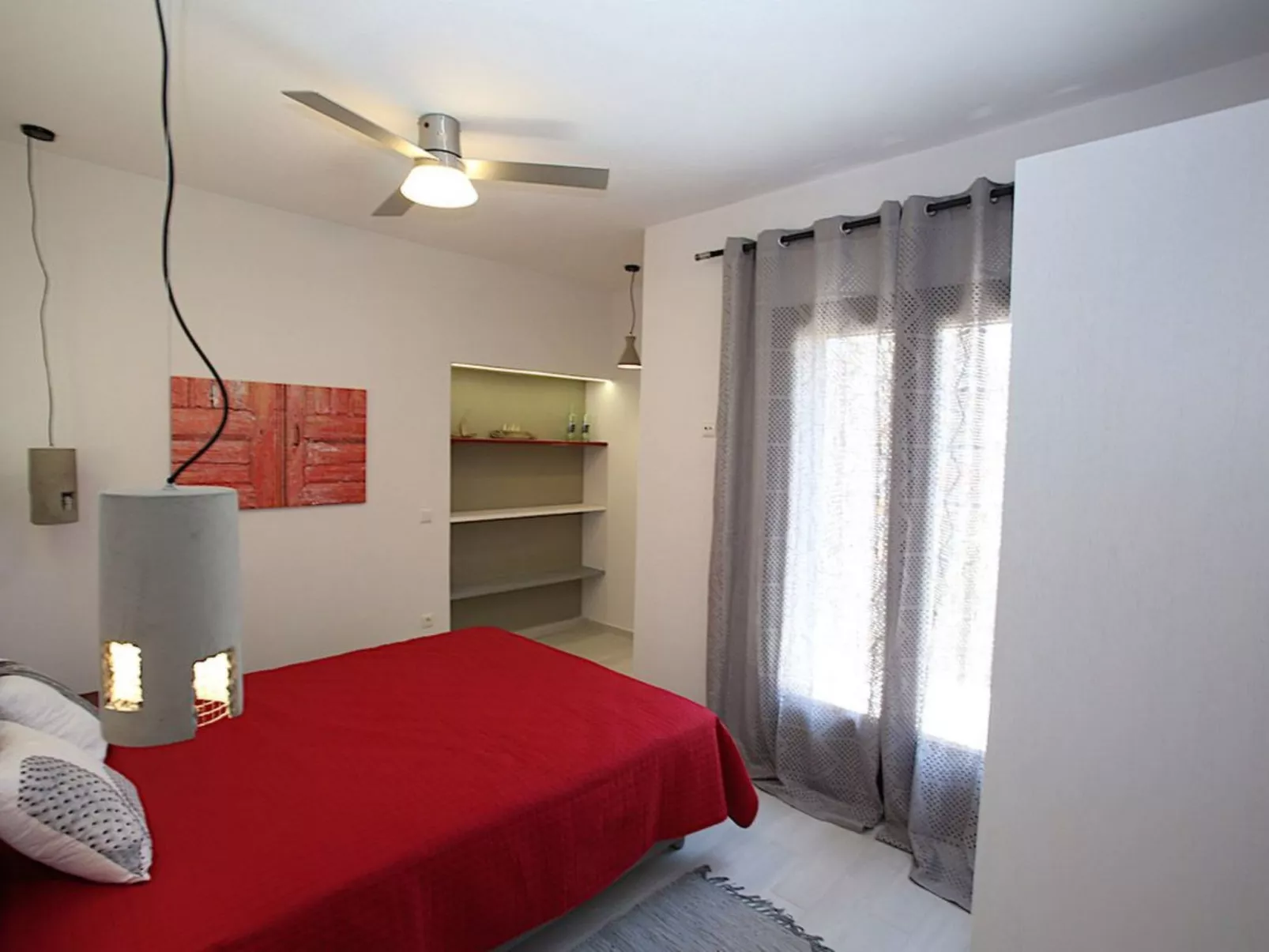 Ruhig gelegene Wohnung mit Meerblick an einem abgelegenen Strand-Dedans