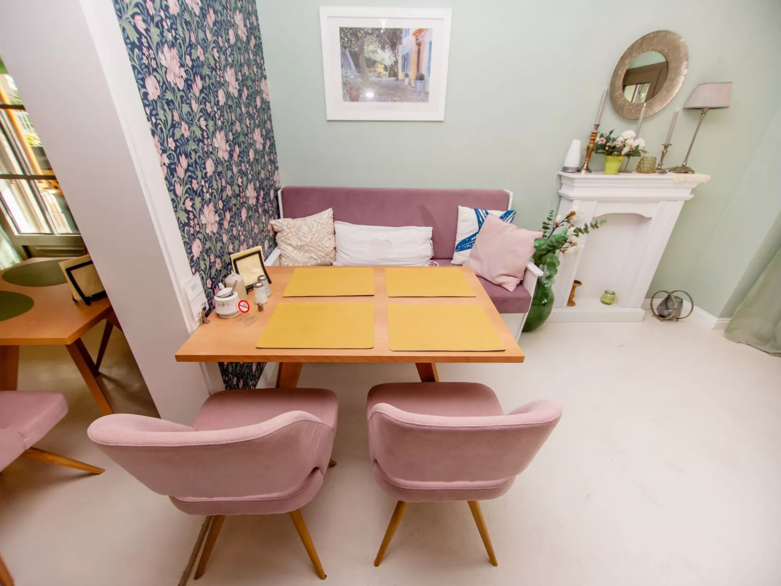 Studio-Appartement mit Balkon-Dedans