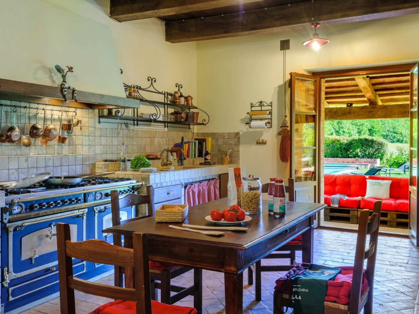 Ca Seppe Marche Ferienvillen, privater Pool-Dedans