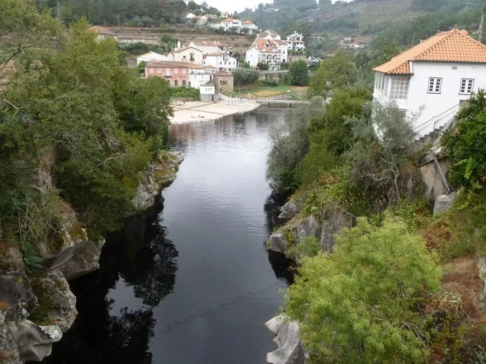 Mit Sonnenterrasse und großem Garten-Draußen