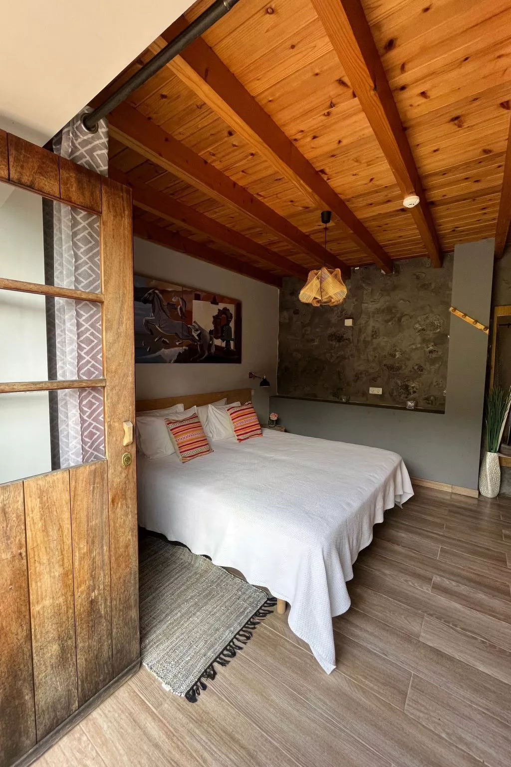 "Vinea Lava" mit Blick auf das Wasser-Inside