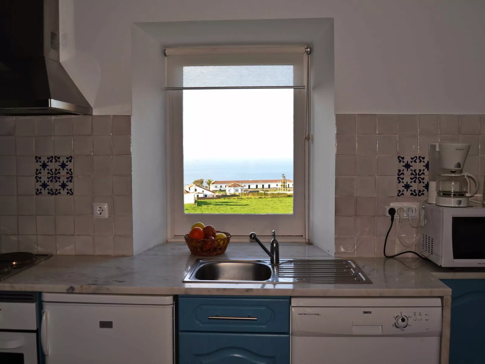 Casa da Talha, Rustikaler Charme auf den Azoren-Drinnen