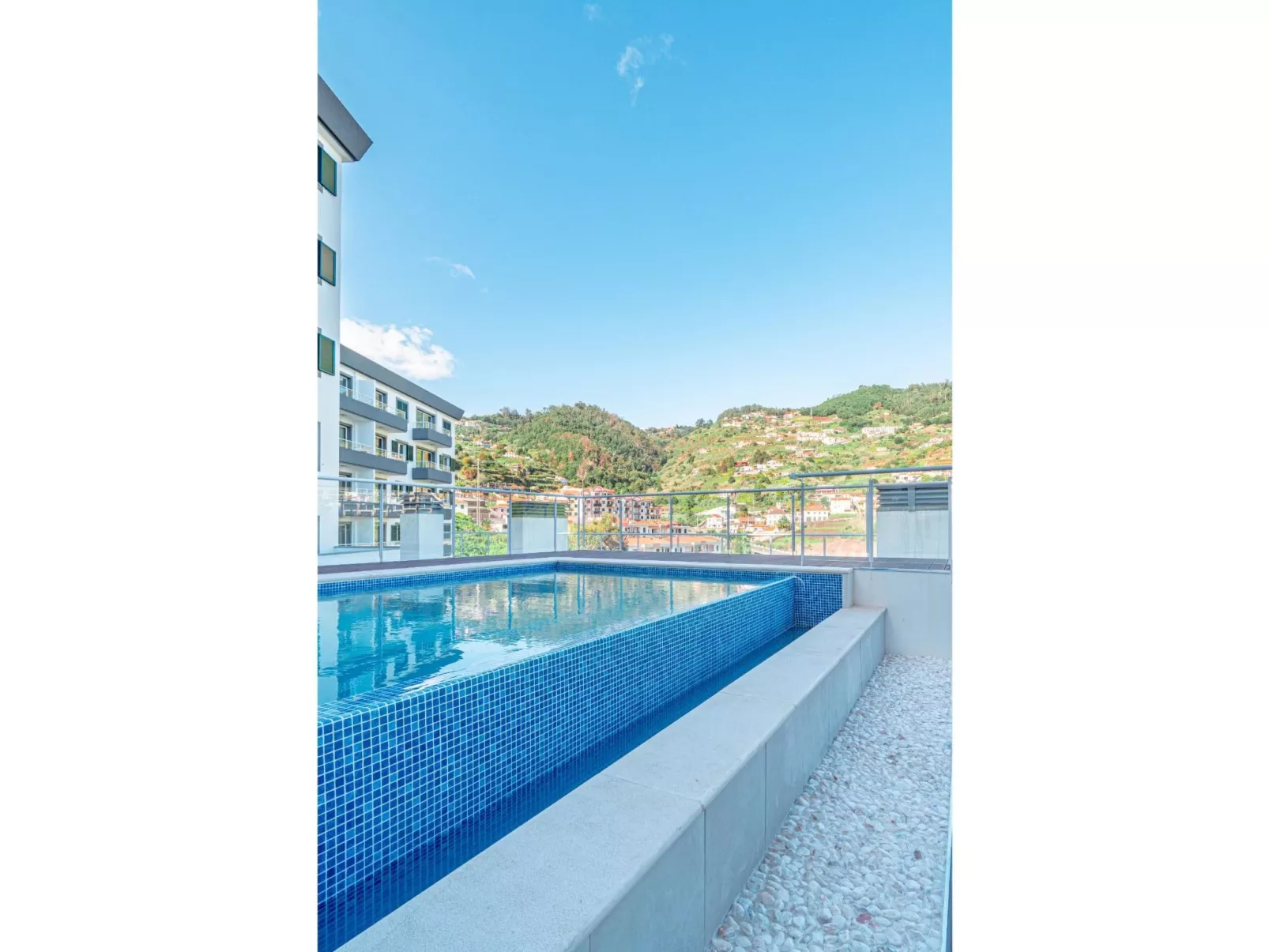 "Sonnenblume" mit Gemeinschaftspool-Dehors