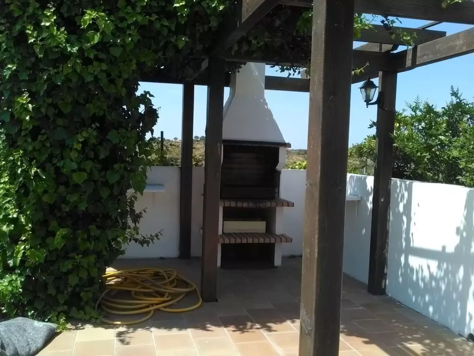 "brigitte" mit Pool-Draußen