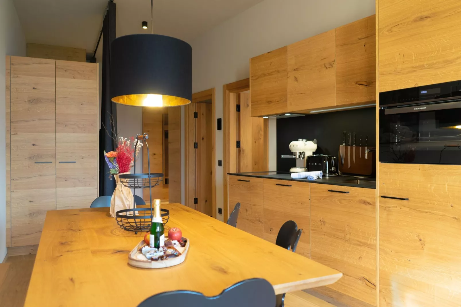Heimat 1495 Arlberg-Dining room