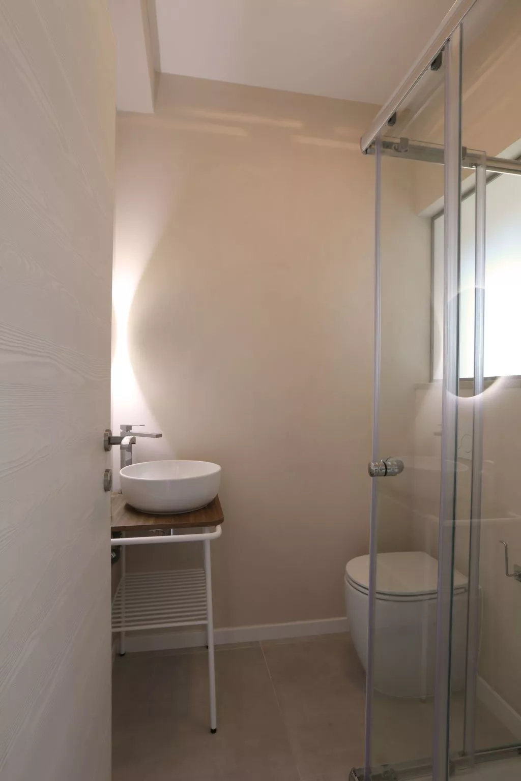 Neue Wohnung mit 2 Zimmern, Veranda und Pool-Drinnen