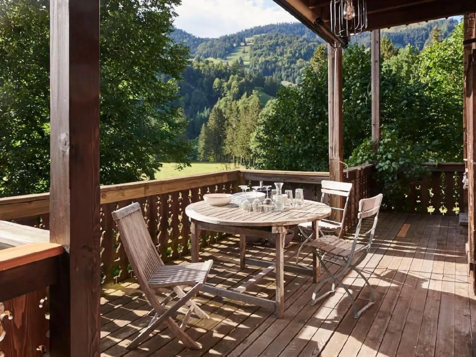 Maison des Fées - Stiftung Ferien im Baudenkmal-Dehors