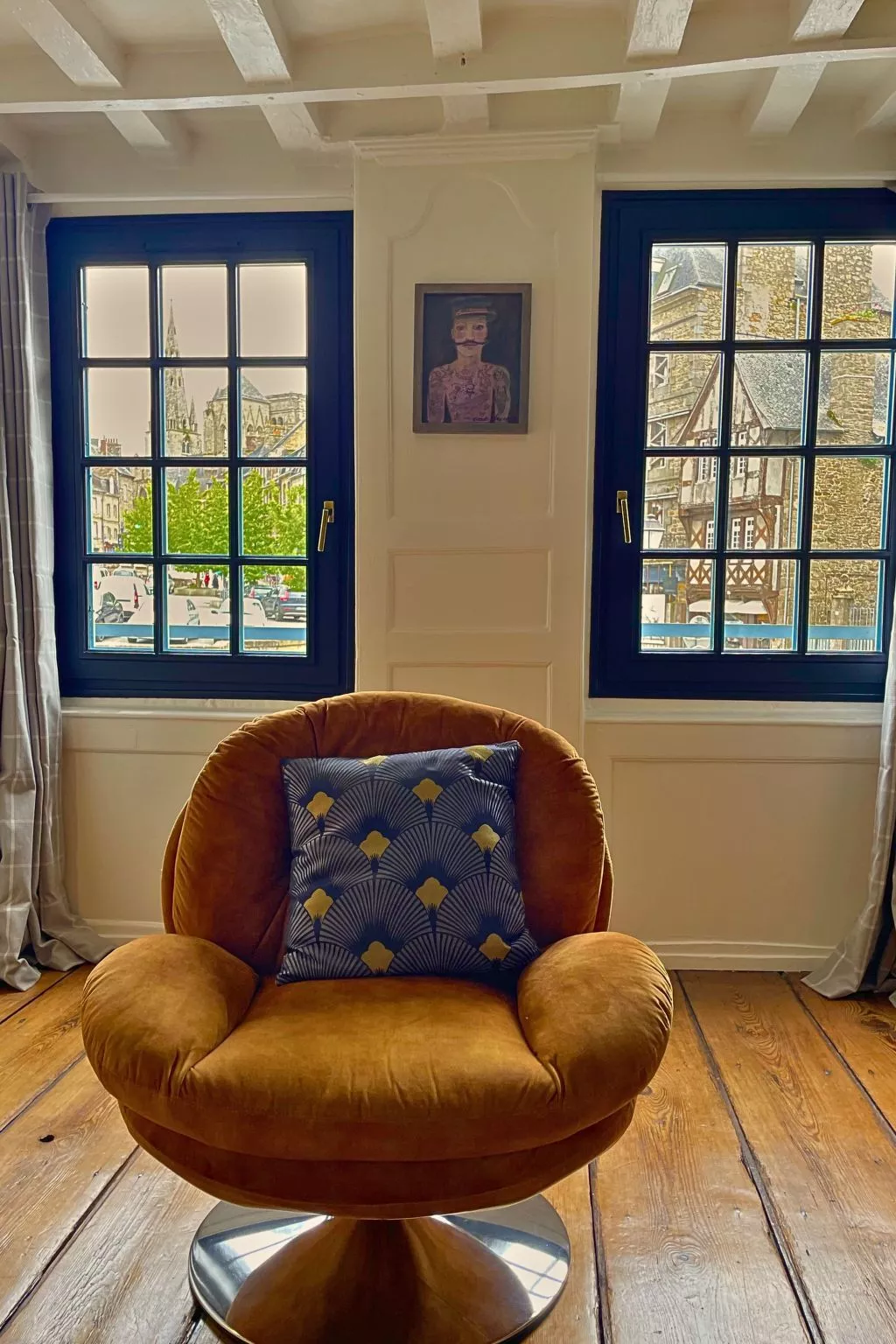 "Town House" im Herzen des historischen Zentrums-Dedans