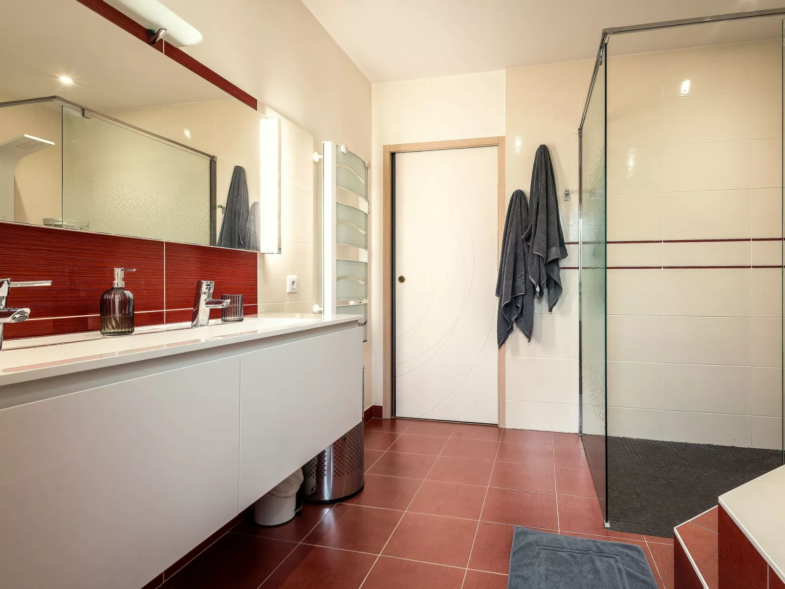 Villa DUXCAAR Merv.-Inside