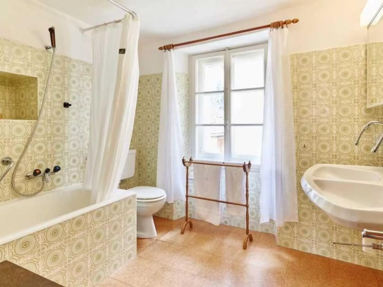 Cäsa Picenoni-Dedans